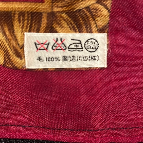 DVF scarf - Picture 3 of 7